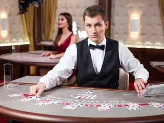 Lagligt att spela på casinon man arbetar på?